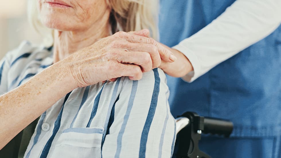 Assistenza domiciliare: vantaggi e limiti