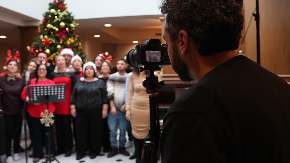 KOS è Natale: una canzone per raccontare chi siamo, ogni giorno